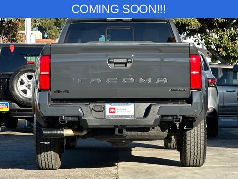 Used 2025 Toyota Tacoma TRD Off-Road w/ TRD Off Road Upgrade Package image 5