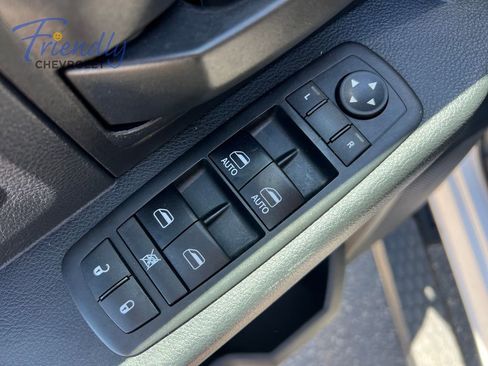 Used 2017 RAM 1500 Tradesman AWD/4WD image 20