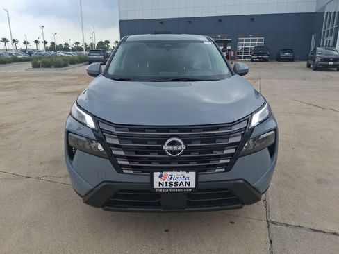 New 2026 Nissan Rogue SV FWD image 8