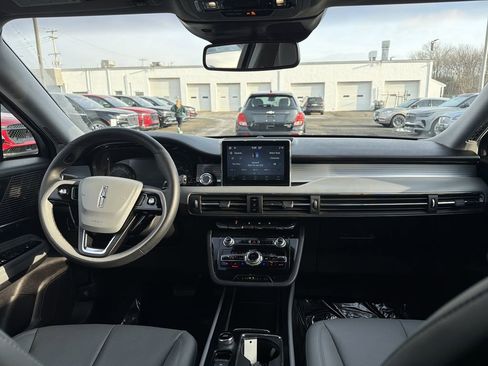 Certified 2022 Lincoln Corsair AWD w/ Equipment Group 101A image 18