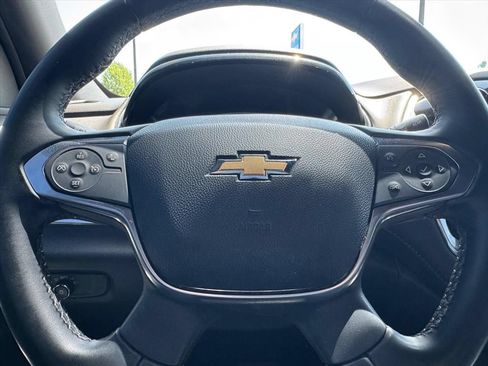 Used 2023 Chevrolet Traverse LT FWD image 18