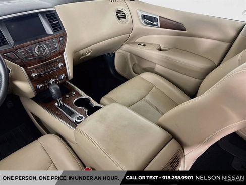Certified 2020 Nissan Pathfinder Platinum w/ Cargo Package AWD/4WD image 25