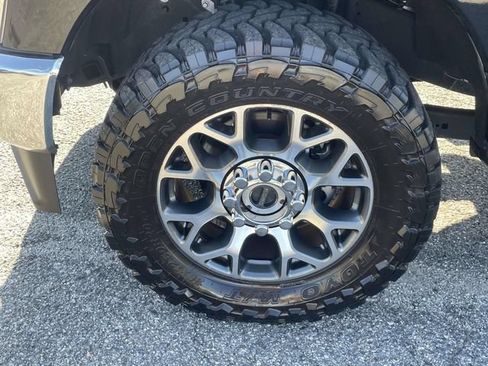Used 2024 Ford F250 Lariat AWD/4WD image 11