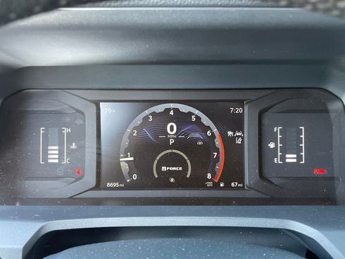 Used 2025 Toyota 4Runner SR5 AWD/4WD image 36