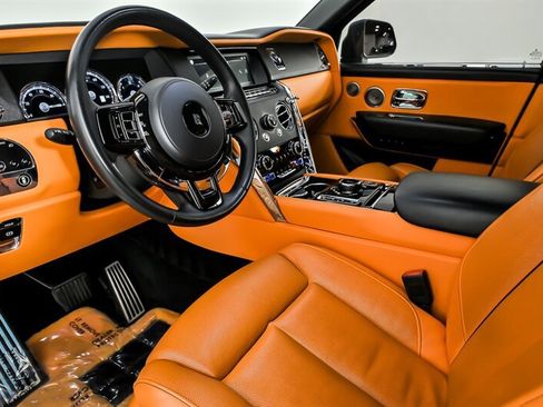 Used 2023 Rolls-Royce Cullinan AWD/4WD image 23