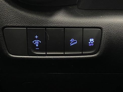 Used 2023 Hyundai Kona SEL image 13