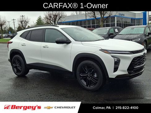 Used 2025 Chevrolet Trax ACTIV w/ Driver Confidence Package image 3