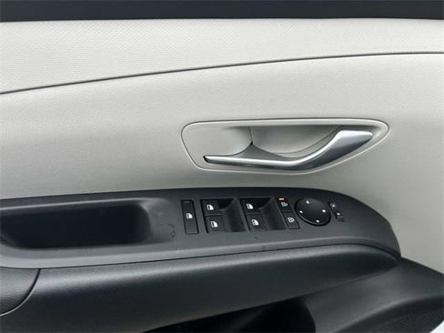 New 2026 Hyundai Tucson SEL image 9