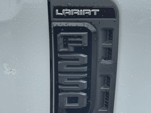 Used 2024 Ford F250 Lariat w/ Lariat Ultimate Package AWD/4WD image 16