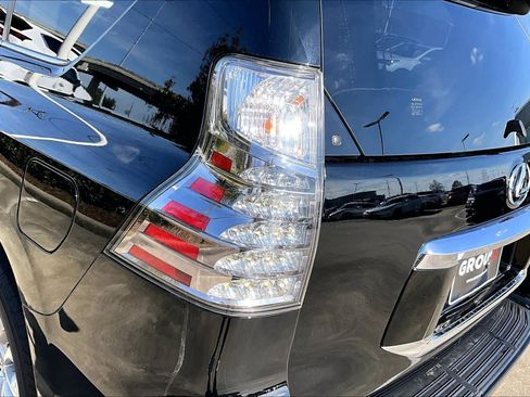 Used 2015 Lexus GX 460 image 25