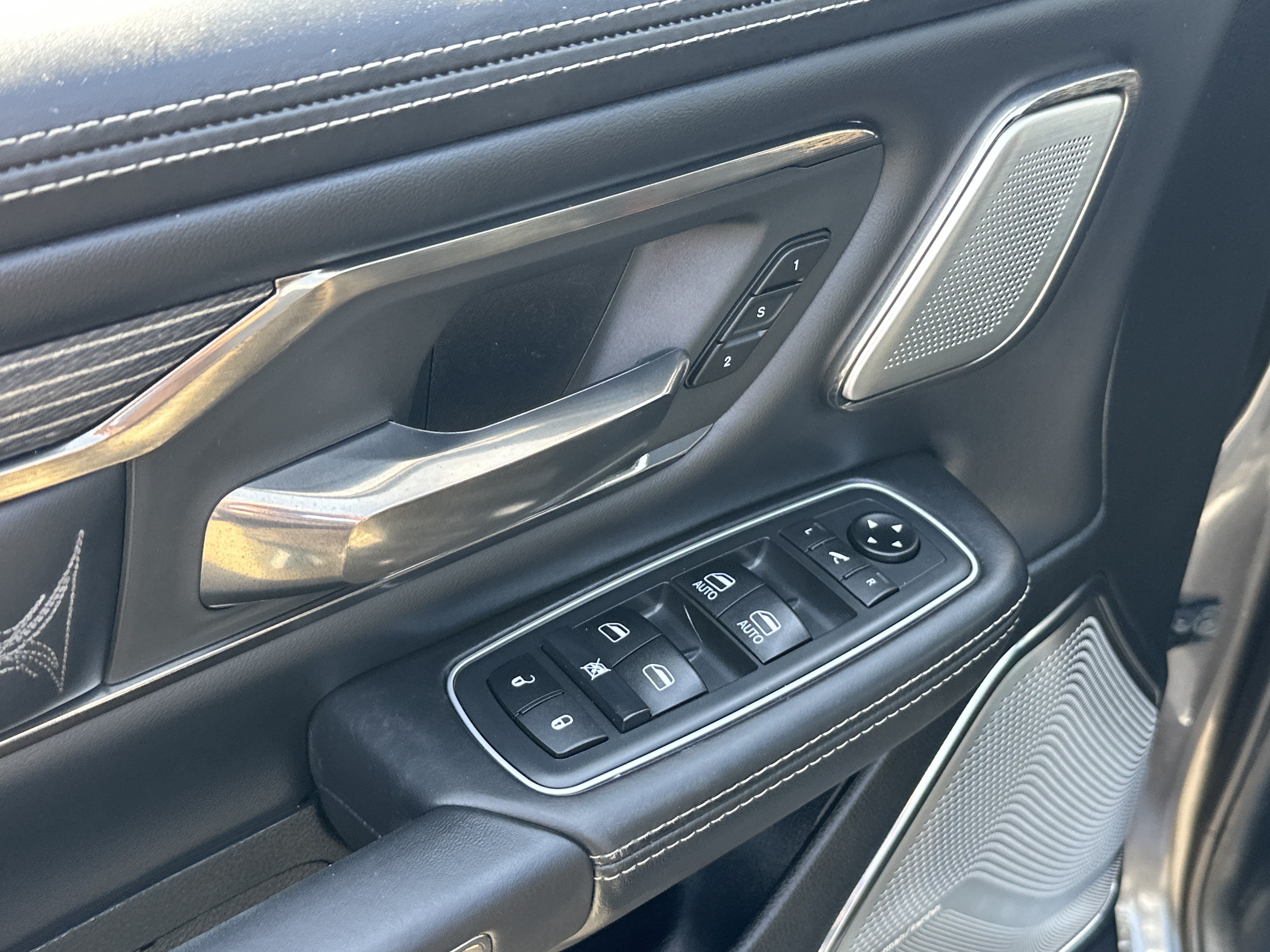 Used 2021 RAM 1500 Limited w/ Night Edition AWD/4WD image 14