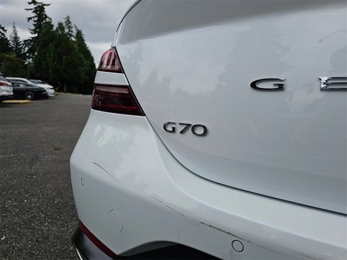 New 2026 Genesis G70 2.5T Prestige image 15