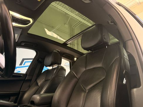 Used 2016 Porsche Macan S image 18