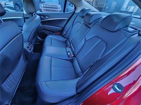 Used 2023 Genesis G70 2.0T image 21