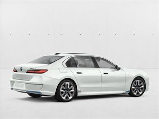 New 2025 BMW i7 eDrive50 w/ M Sport Package video 2