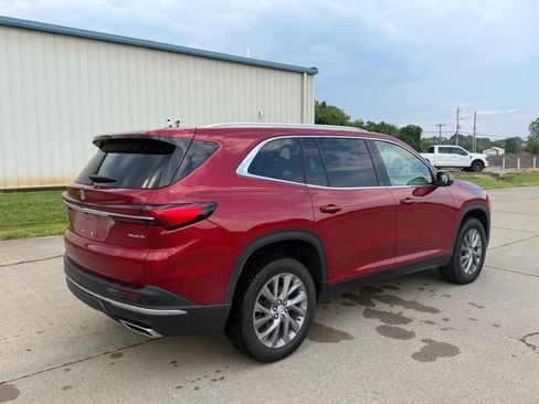 Used 2025 Buick Enclave Preferred w/ Trailering Package, 5000 lbs. FWD image 3