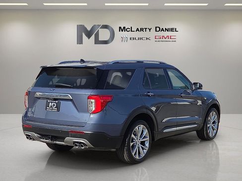 Used 2021 Ford Explorer Platinum w/ Equipment Group 601A image 5