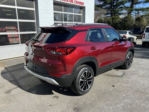 Used 2025 Chevrolet TrailBlazer LT w/ Convenience Package image 2