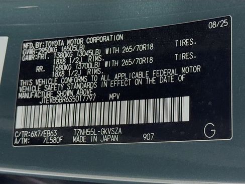 Certified 2025 Toyota 4Runner Trailhunter AWD/4WD image 32