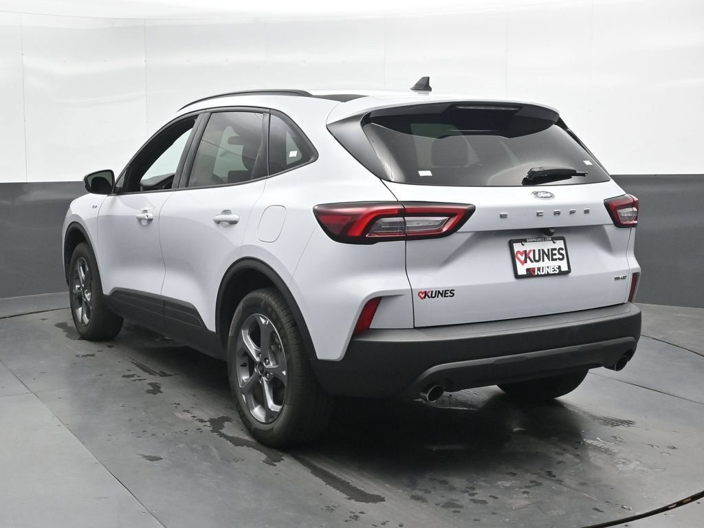 Used 2025 Ford Escape ST-Line Select AWD/4WD image 10