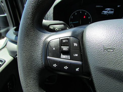 Used 2024 Ford Transit 350 XLT RWD image 23