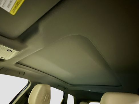 Used 2024 Audi Q4 e-tron Premium image 26