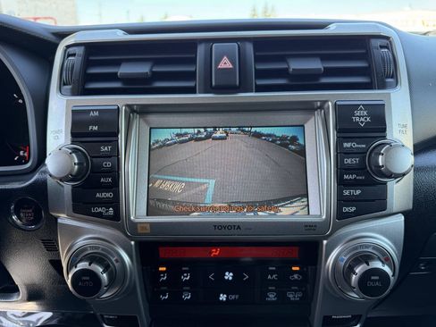 Used 2010 Toyota 4Runner Limited AWD/4WD image 21
