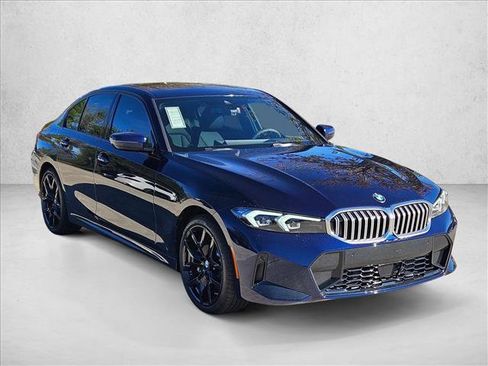 Used 2026 BMW 330i xDrive Sedan w/ M Sport Package AWD/4WD image 3
