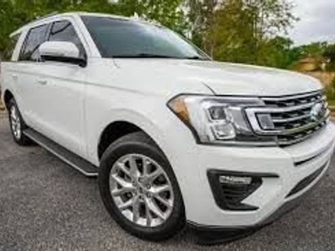 Used 2020 Ford Expedition XLT w/ Equipment Group 202A image 1