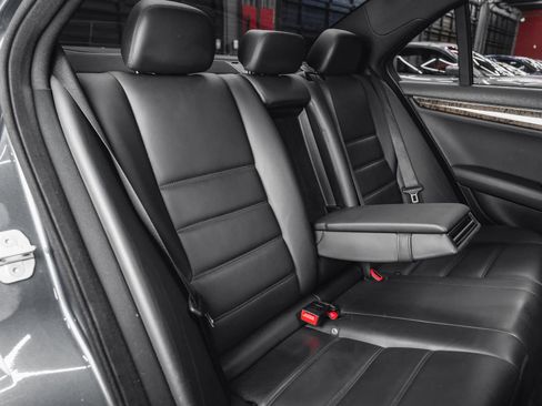 Used 2010 Mercedes-Benz C 63 AMG Sedan image 47