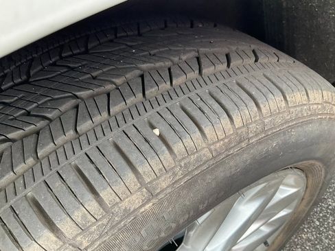 Used 2023 Buick Enclave Avenir w/ Trailering Package, 5000 lbs. image 11