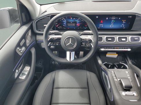 New 2026 Mercedes-Benz GLS 450 4MATIC image 16