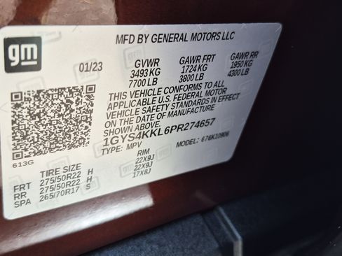 Used 2023 Cadillac Escalade ESV Premium Luxury AWD/4WD image 34