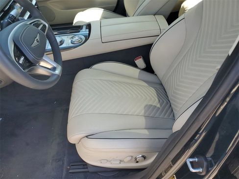 Used 2024 Genesis G80 3.5T Sport image 16
