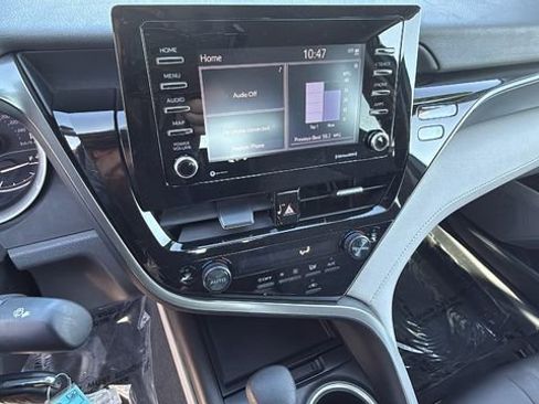 Used 2024 Toyota Camry LE image 15