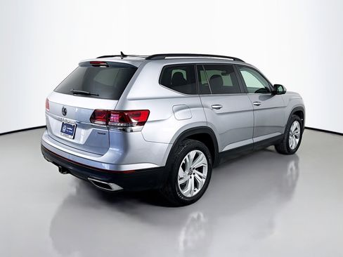 Certified 2023 Volkswagen Atlas SE image 9