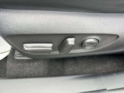 Used 2023 Toyota Highlander XSE AWD/4WD image 20