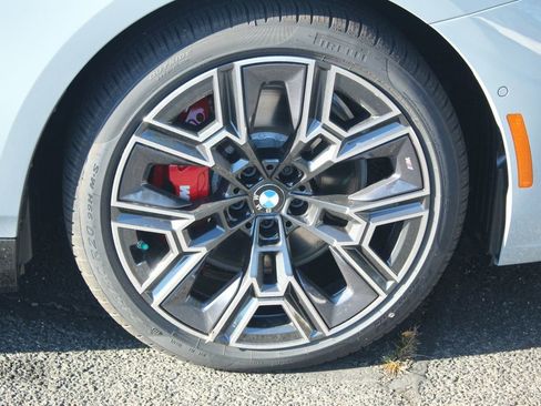 New 2026 BMW 550e xDrive AWD/4WD image 12