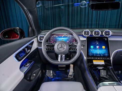 New 2025 Mercedes-Benz GLC 300 4MATIC image 14