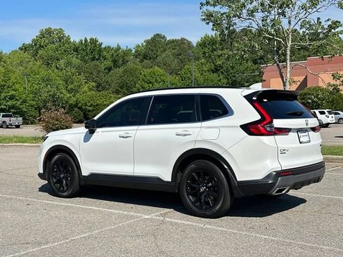 Used 2023 Honda CR-V Sport image 3