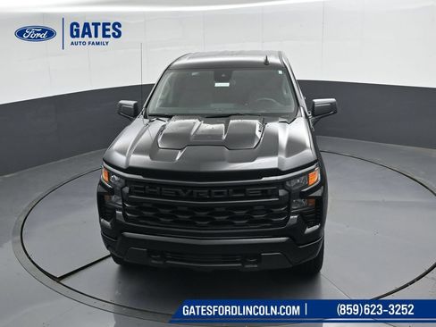 Used 2025 Chevrolet Silverado 1500 Custom Trail Boss w/ Turbomax Blackout Package AWD/4WD image 44