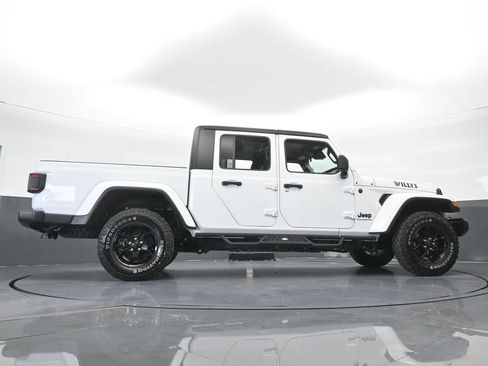 Used 2024 Jeep Gladiator Sport AWD/4WD image 55