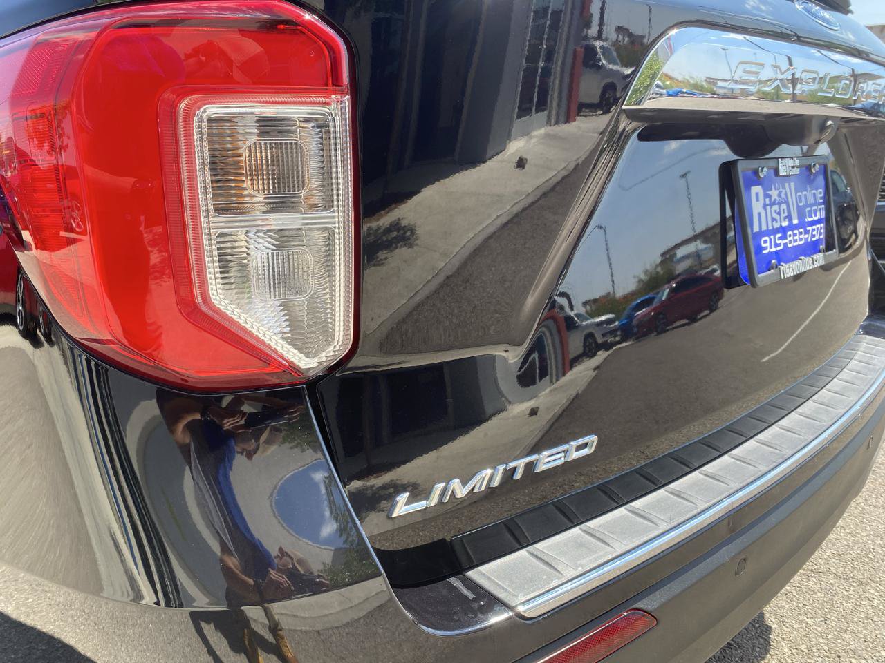 Used 2022 Ford Explorer XLT RWD image 7