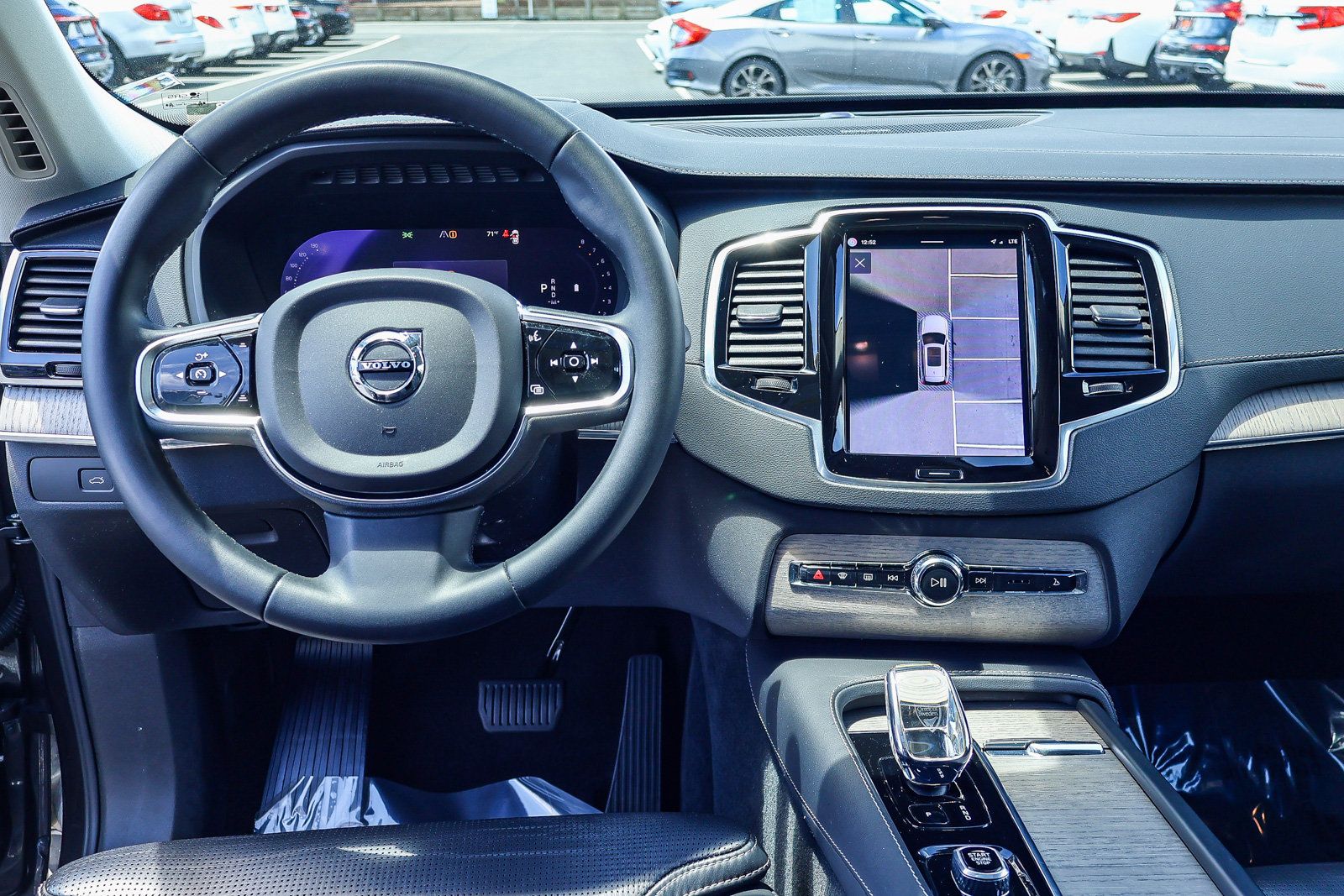 Used 2023 Volvo XC90 B6 Ultimate AWD/4WD image 3
