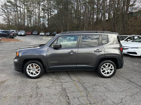 Used 2020 Jeep Renegade Latitude w/ Safety & Security Group II image 9