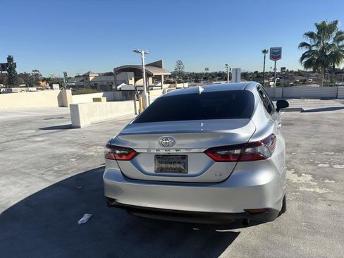Used 2022 Toyota Camry LE image 32