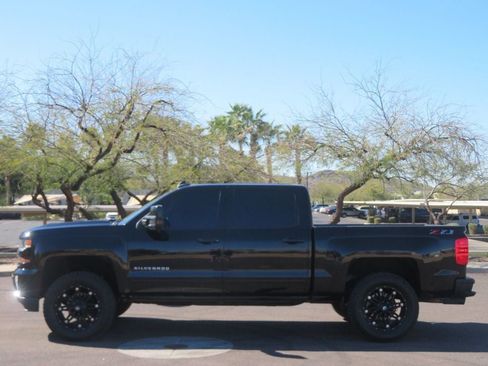Used 2018 Chevrolet Silverado 1500 LT w/ All Star Edition image 2