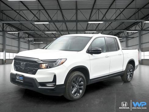 Certified 2024 Honda Ridgeline Sport image 1