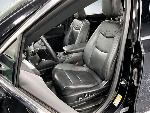 Used 2020 Cadillac XT6 Premium Luxury image 22