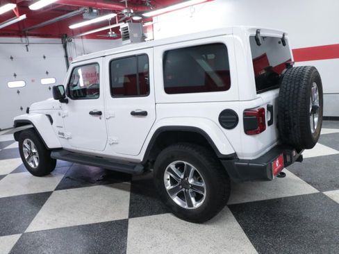 Used 2021 Jeep Wrangler Unlimited Sahara image 6